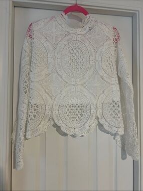 Women's White Crochet Lace Long-Sleeve Top